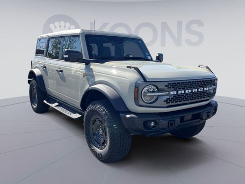 New 2025 Ford Bronco Badlands AWD/4WD image 2