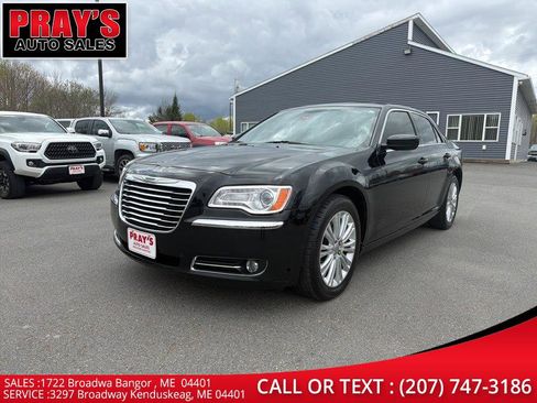 Used 2013 Chrysler 300 AWD w/ Driver Convenience Group image 1