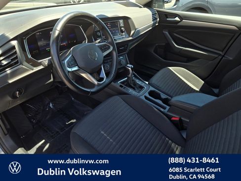 Used 2022 Volkswagen Jetta S FWD image 9