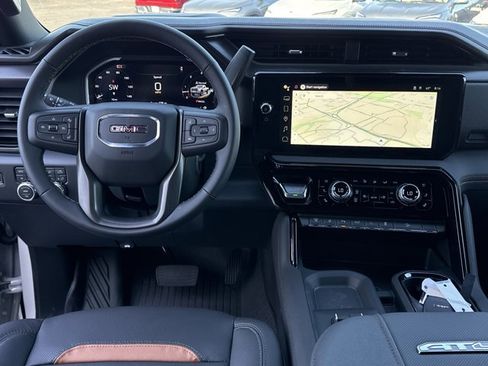New 2026 GMC Sierra 2500 AT4 w/ AT4 Premium Plus Package AWD/4WD image 7