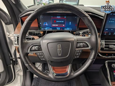 Used 2024 Lincoln Navigator Reserve AWD/4WD image 20
