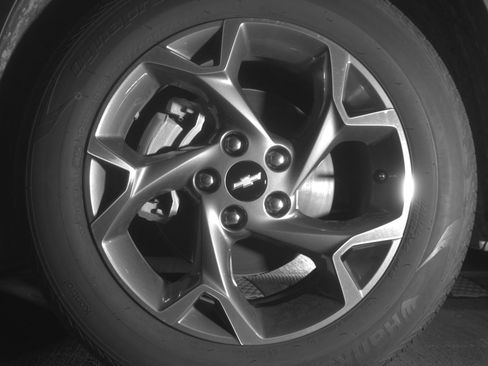 Used 2025 Chevrolet Trax LT FWD image 12