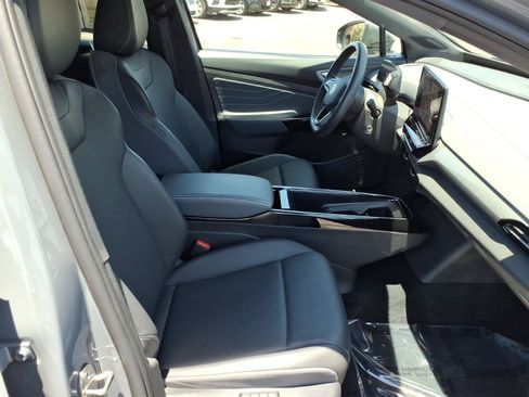 Certified 2023 Volkswagen ID.4 S RWD image 11