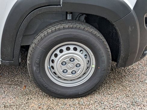 New 2024 RAM ProMaster 3500 w/ Premium Convenience Group image 12