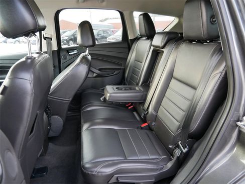 Used 2016 Ford Escape Titanium image 11