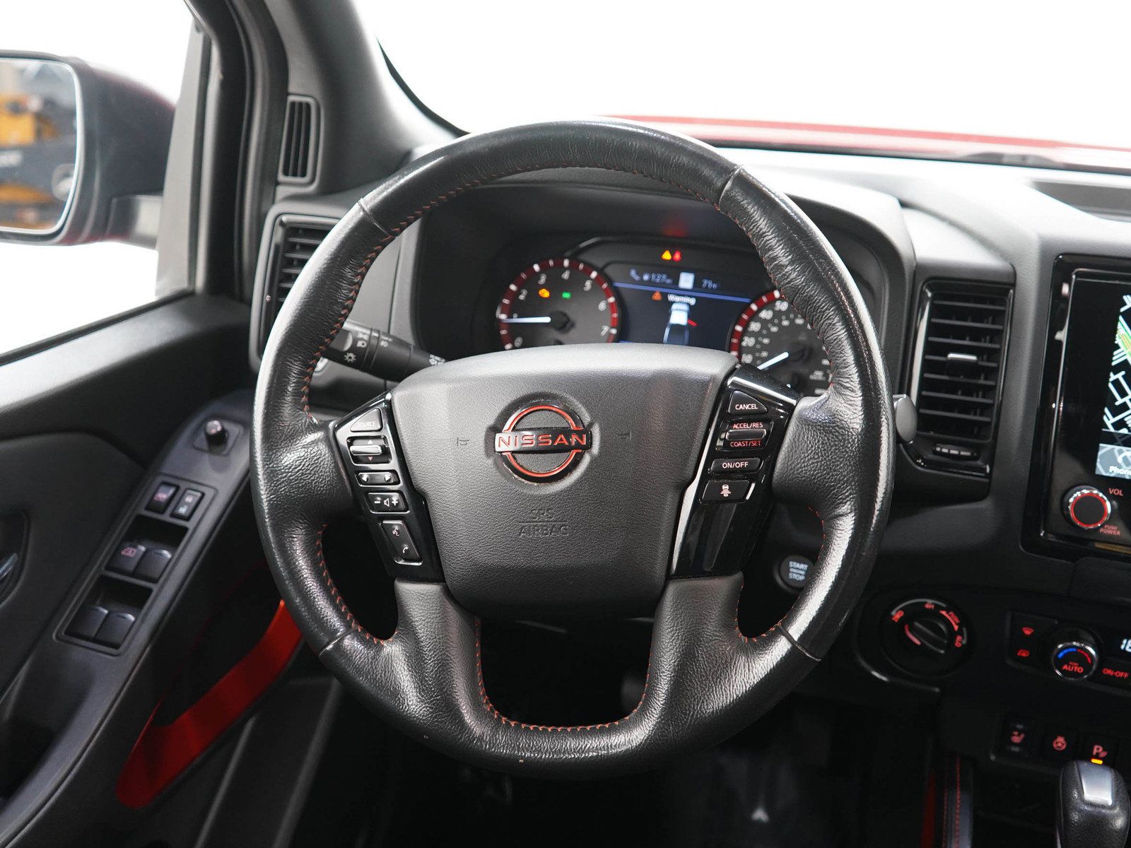 Used 2022 Nissan Frontier PRO-4X AWD/4WD image 14