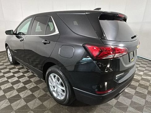 Used 2024 Chevrolet Equinox LT FWD image 4