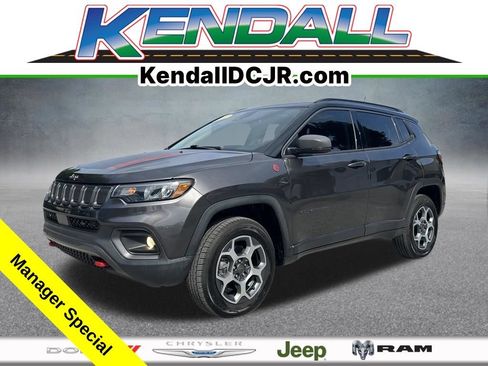 Used 2022 Jeep Compass Trailhawk w/ Sun and Sound Group AWD/4WD image 1