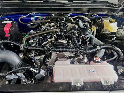 Certified 2025 Toyota Tacoma TRD Sport AWD/4WD image 29