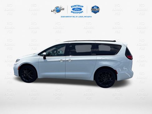 Used 2023 Chrysler Pacifica Touring-L w/ S Appearance Package AWD/4WD image 12