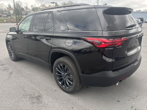Used 2023 Chevrolet Traverse LT image 6