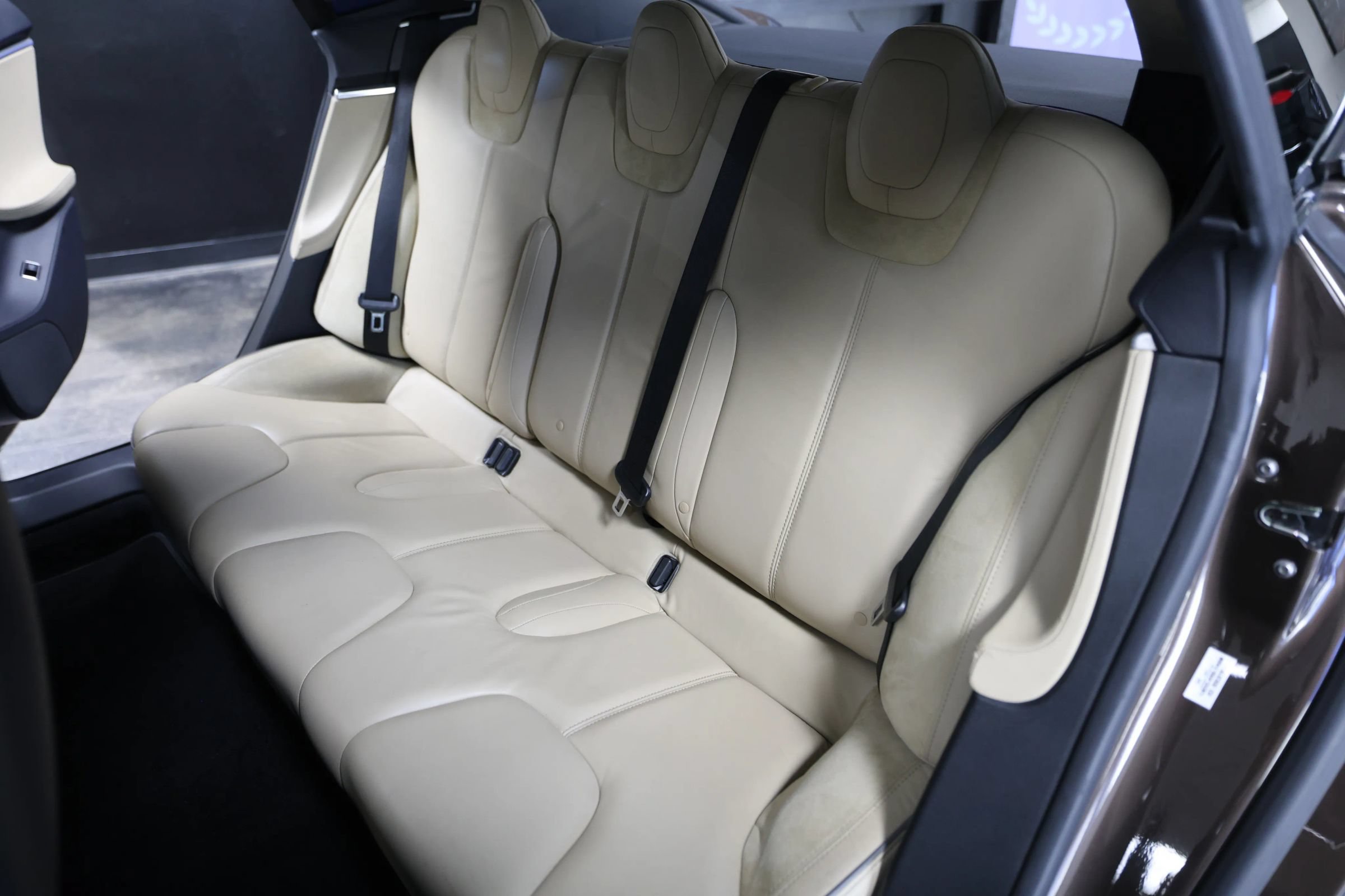 Used 2013 Tesla Model S Performance RWD image 47