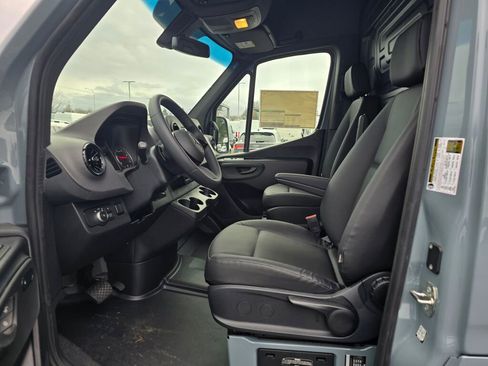New 2025 Mercedes-Benz Sprinter 2500 image 19
