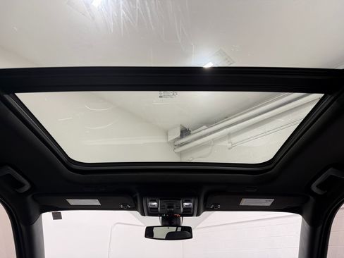 Used 2022 GMC Yukon XL Denali image 41