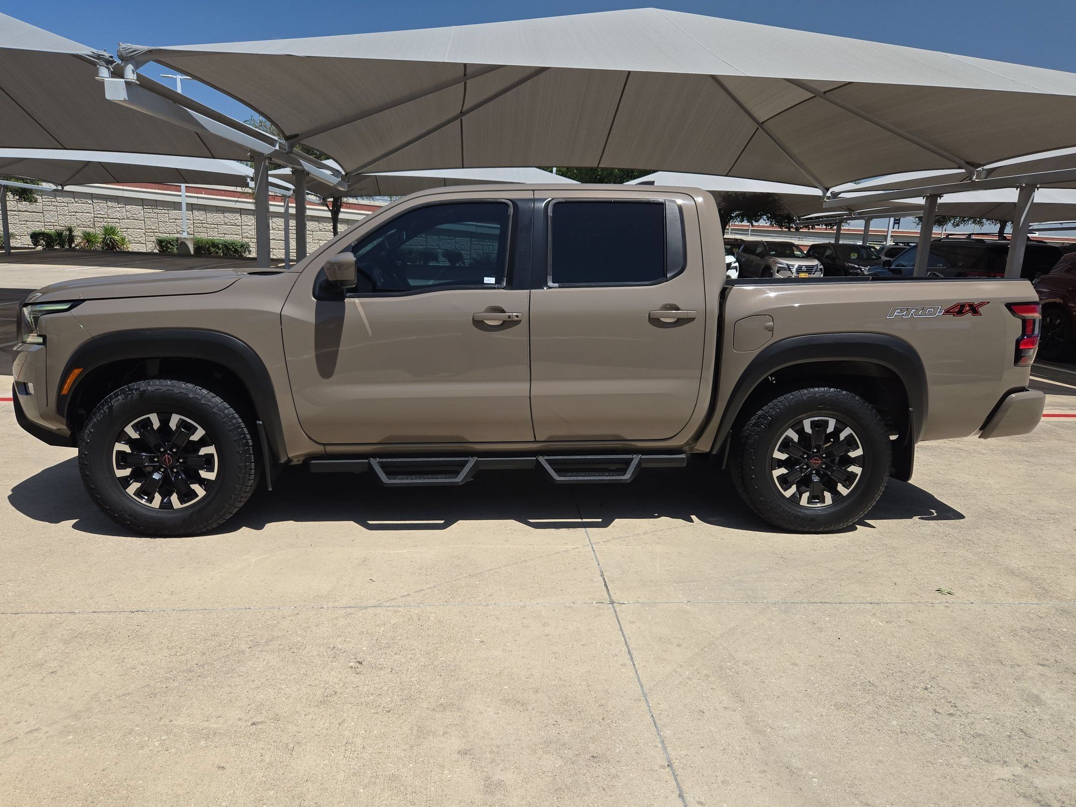 Used 2024 Nissan Frontier PRO-4X w/ Pro Convenience Package AWD/4WD image 6