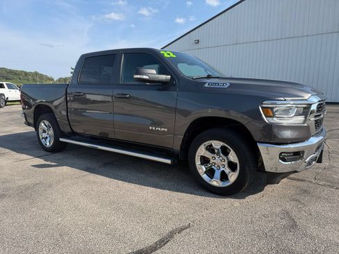 Used 2022 RAM 1500 Big Horn AWD/4WD image 3