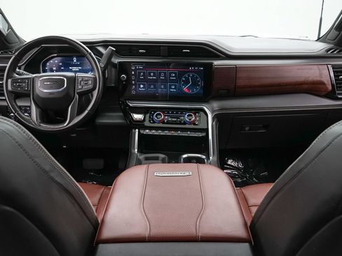 Used 2024 GMC Sierra 2500 Denali Ultimate AWD/4WD image 17