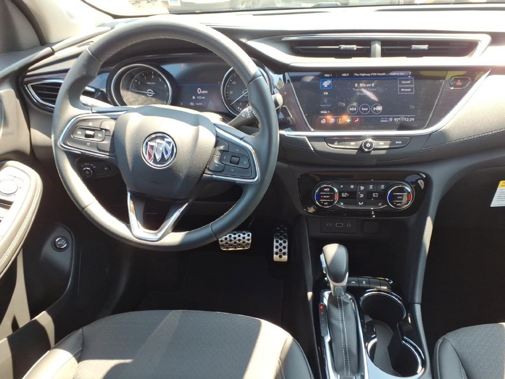 Used 2023 Buick Encore GX Select w/ Sport Touring Package FWD image 15