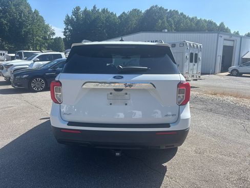 Used 2021 Ford Explorer XLT AWD/4WD image 6