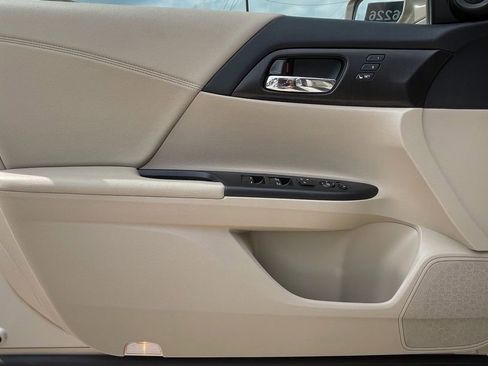 Used 2013 Honda Accord EX-L image 34