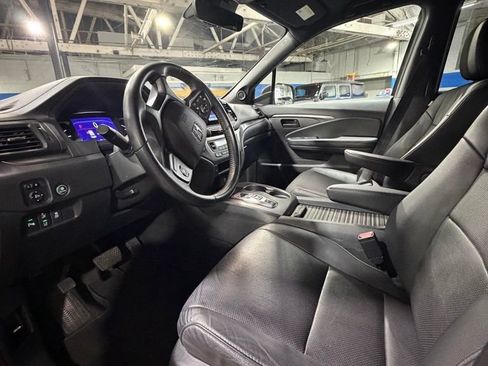 Used 2023 Honda Passport EX-L image 8