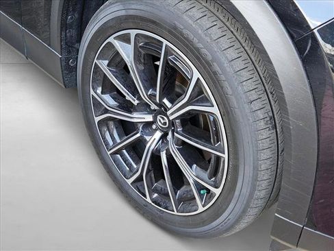 Used 2025 MAZDA CX-70 Plug-In Hybrid w/ Premium Plus image 6