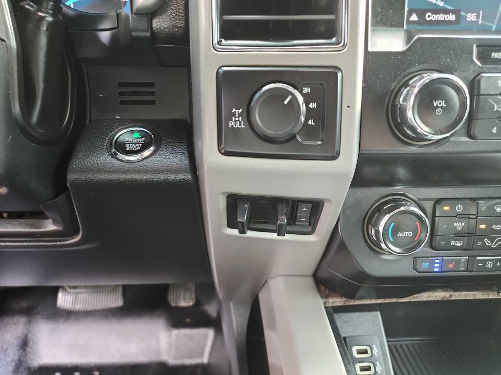 Used 2019 Ford F350 Lariat w/ Lariat Ultimate Package AWD/4WD image 31