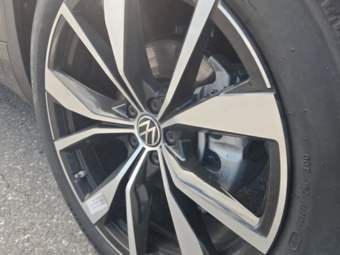 New 2026 Volkswagen Atlas SEL Premium R-Line image 7