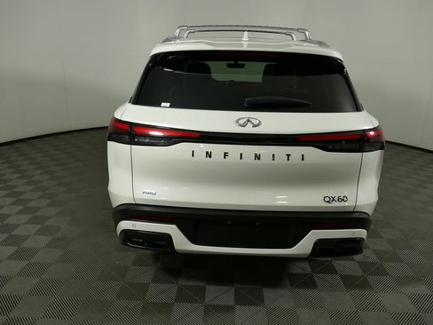 Used 2024 INFINITI QX60 Luxe AWD/4WD image 6