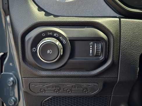 Certified 2025 Jeep Wrangler Unlimited Sport AWD/4WD image 26