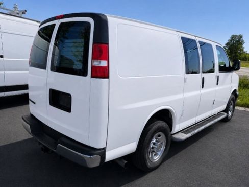 Used 2020 Chevrolet Express 2500 w/ Driver Convenience Package RWD image 2