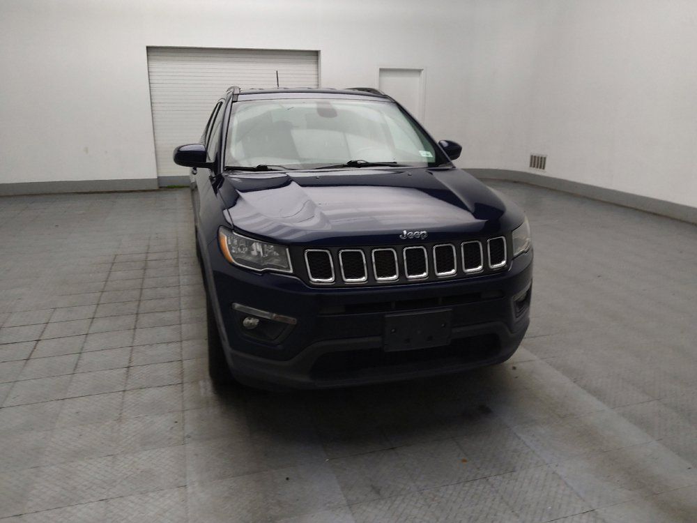 Used 2018 Jeep Compass Latitude w/ Cold Weather Group AWD/4WD image 14