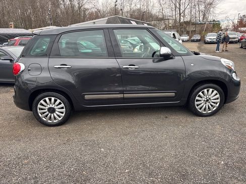 Used 2016 FIAT 500L Lounge image 4