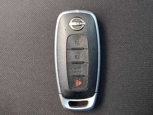 Used 2025 Nissan Sentra SV w/ Trunk Package FWD image 32