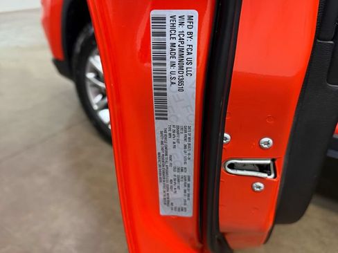 Used 2021 Jeep Cherokee Latitude Lux w/ Comfort/Convenience Group AWD/4WD image 55