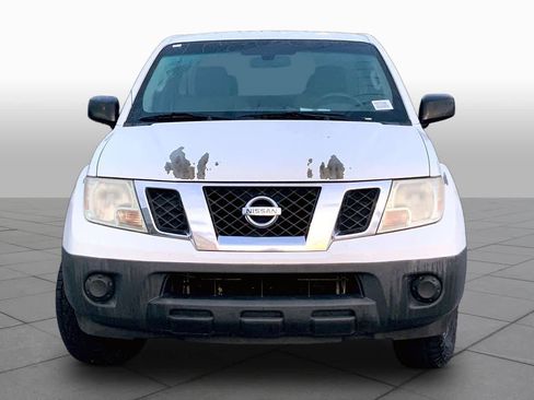 Used 2015 Nissan Frontier S RWD image 3