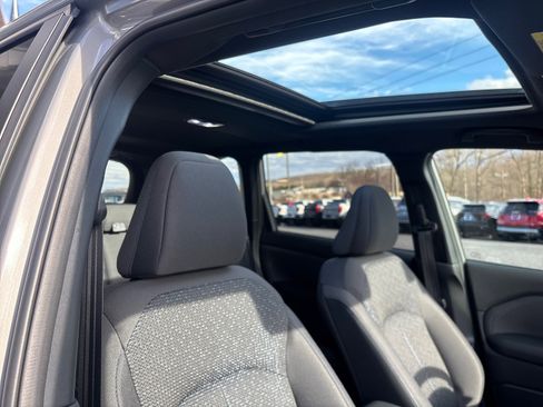 Certified 2025 Subaru Forester Premium image 48