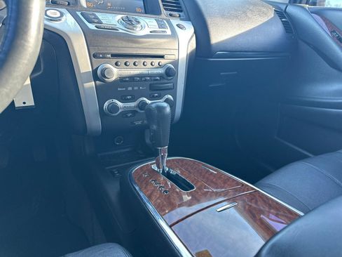 Used 2010 Nissan Murano LE w/ Navigation Pkg image 19