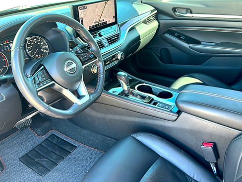 Used 2023 Nissan Altima 2.0 SR image 12