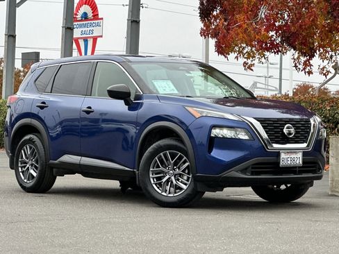 Certified 2021 Nissan Rogue S image 2