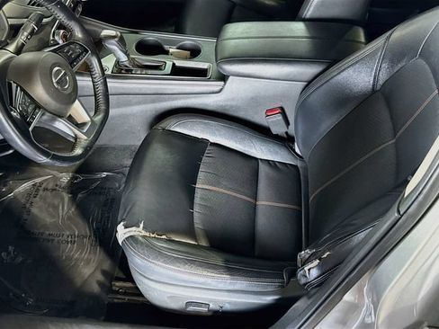Used 2019 Nissan Altima 2.5 SR FWD image 18