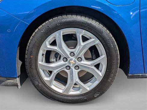 Used 2018 Chevrolet Volt Premier w/ Driver Confidence Package image 23