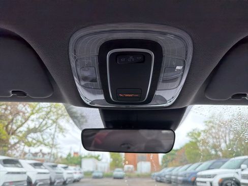 New 2026 Hyundai Elantra SE FWD image 18