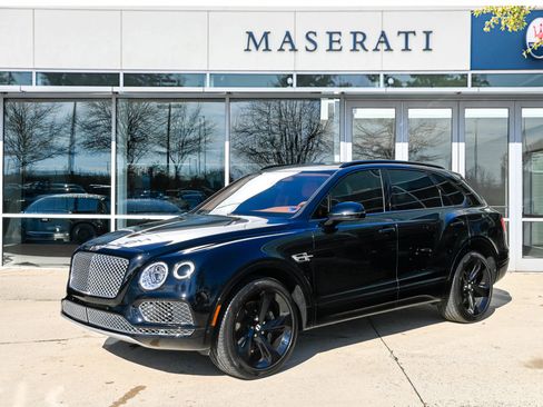 Used 2019 Bentley Bentayga AWD/4WD image 1