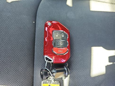 Used 2021 Jeep Wrangler Unlimited Sport AWD/4WD image 17