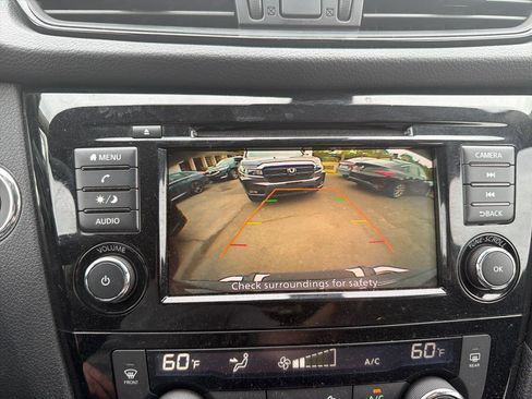 Used 2020 Nissan Rogue SV AWD/4WD image 28