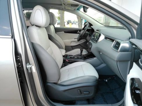 Used 2016 Kia Sorento SX AWD/4WD image 23