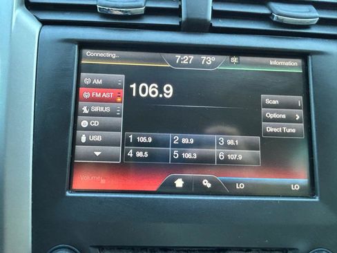 Used 2013 Ford Fusion SE FWD image 23