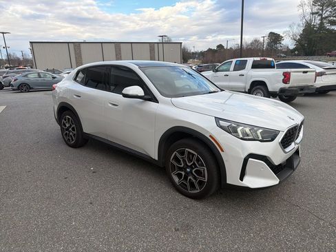 Used 2025 BMW X2 xDrive28i image 9