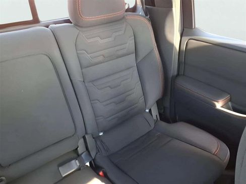 Used 2024 Nissan Frontier Pro-X w/ Pro Convenience Package image 18